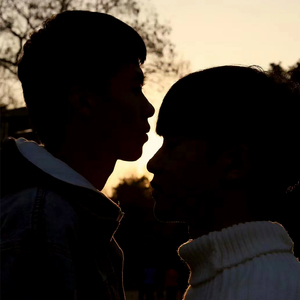 三年大片观看哔哩哔哩
